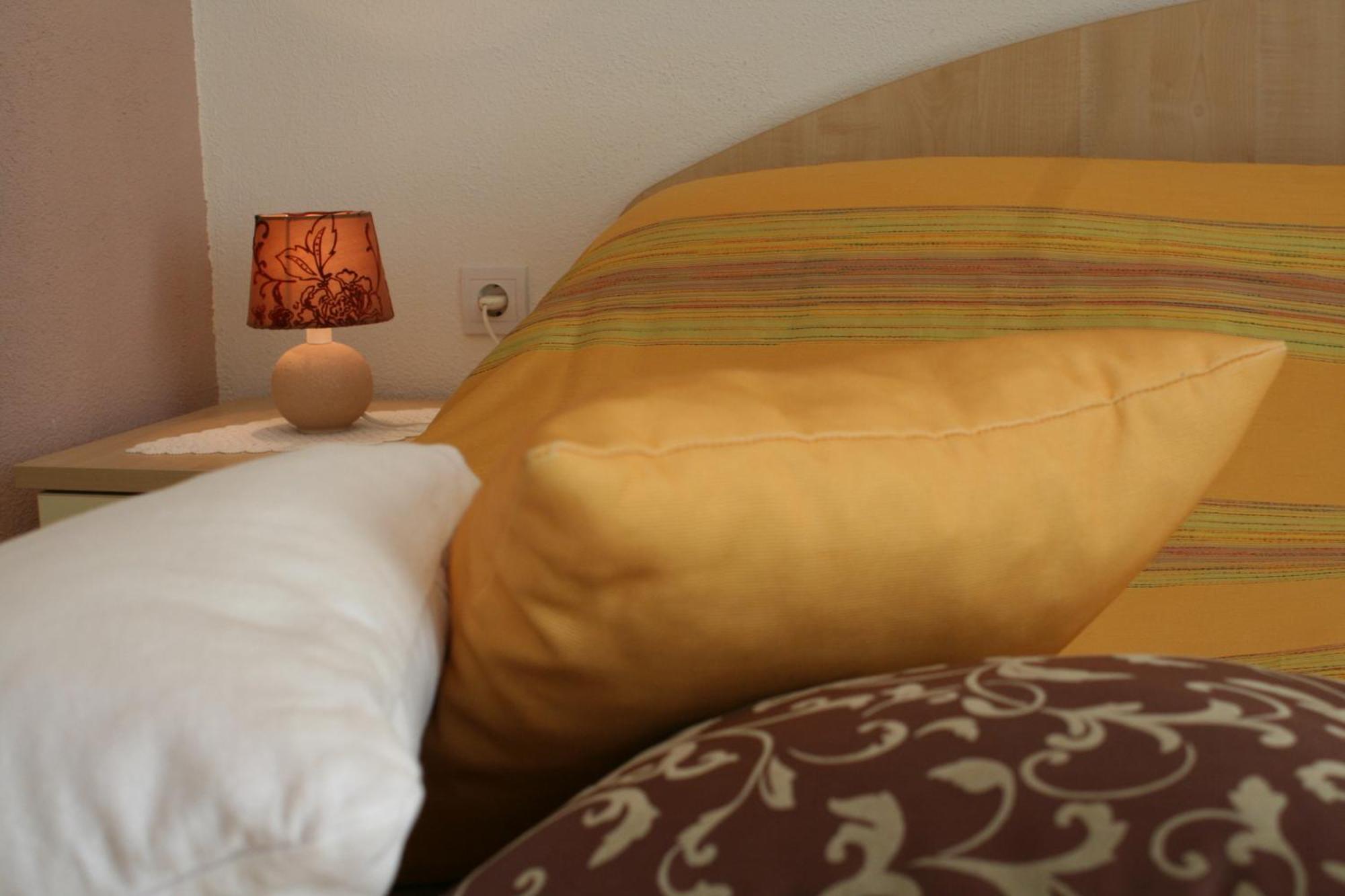 Rooms & Apartments Villa Anka Tučepi Værelse billede