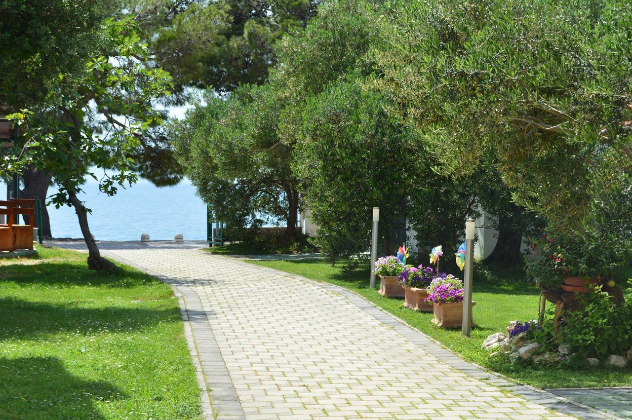 Rooms & Apartments Villa Anka Tučepi Eksteriør billede